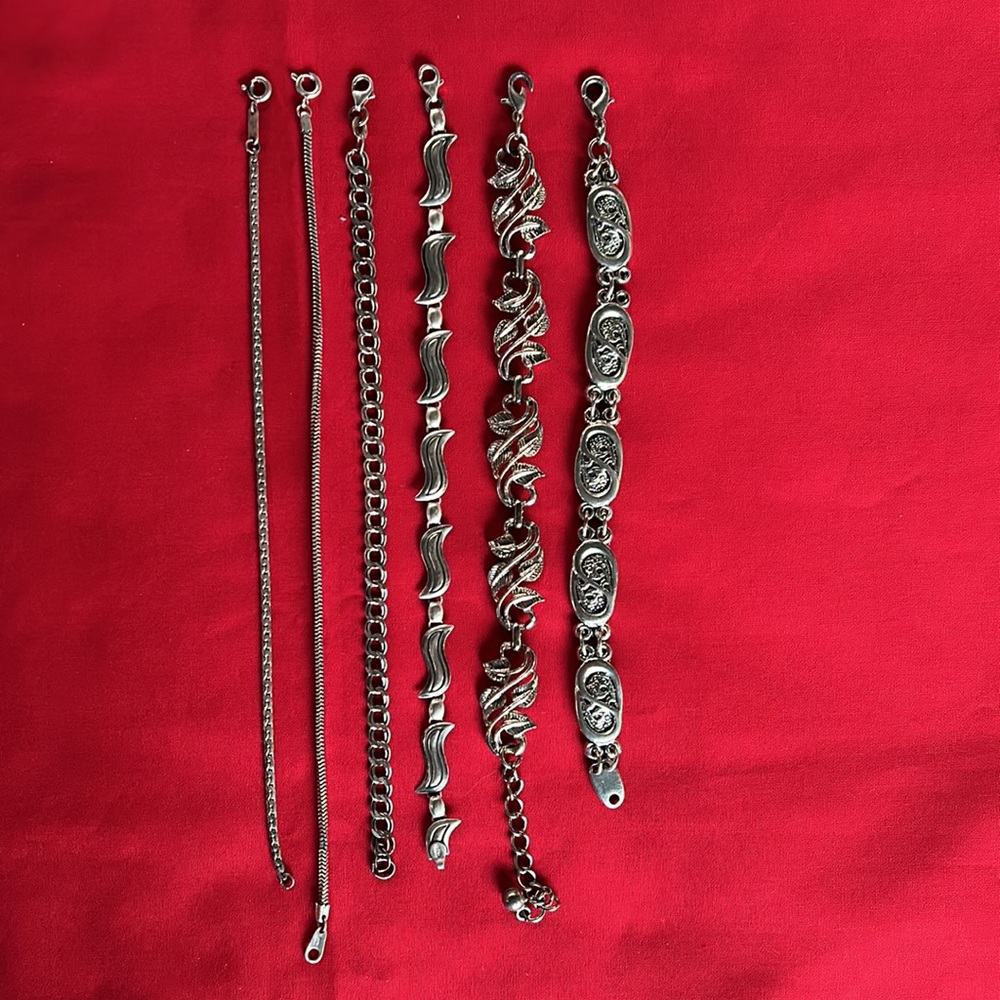 Six Silver Bracelets. - image 6